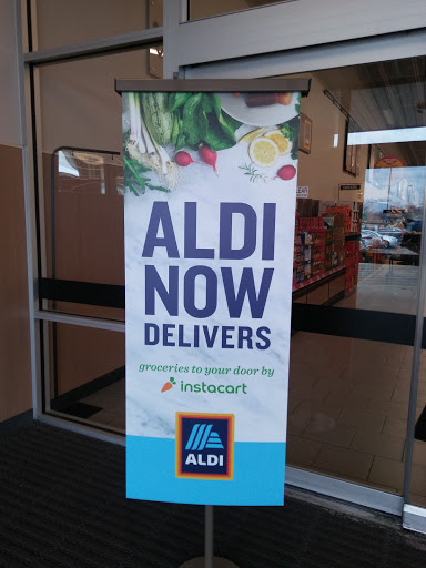 Supermarket «ALDI», reviews and photos, 761 E Dundee Rd, Palatine, IL 60074, USA