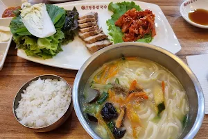 명동칼국수 세종파이낸스점 image