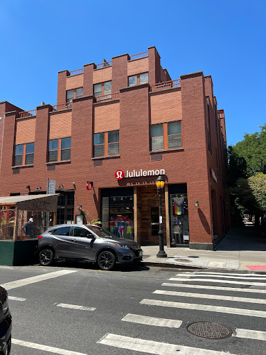 lululemon, 166 Smith St, Brooklyn, NY 11201, USA, 