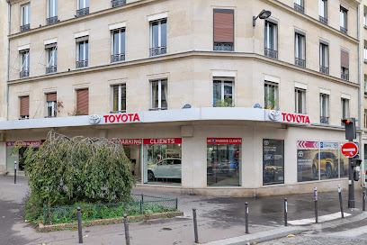 Toyota Paris Rive Gauche - SIVAM by autosphere