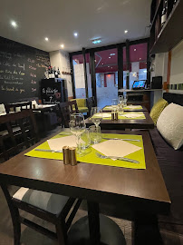 Atmosphère du Restaurant français Le Champ des Vignes à Aurillac - n°2