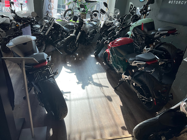 M&R SpeedShop Sàrl Öffnungszeiten