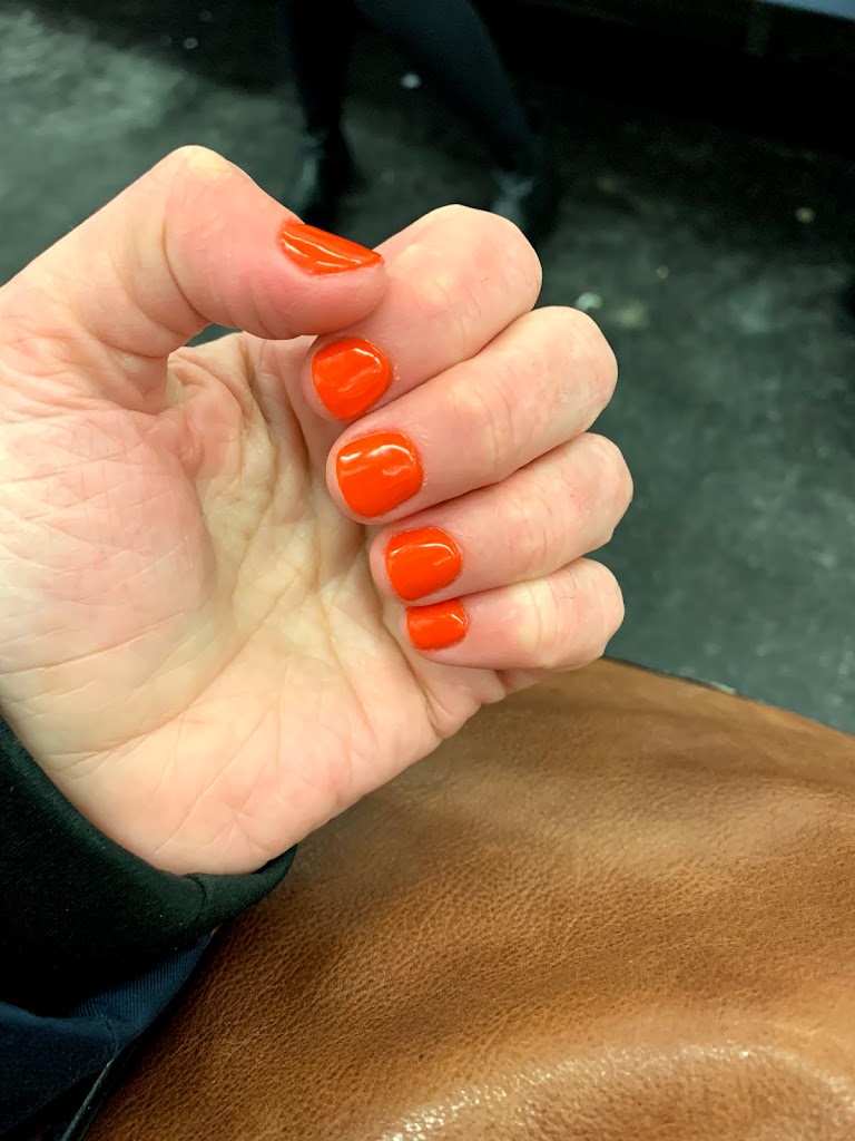 Rainbow East Nails & Spa 10007