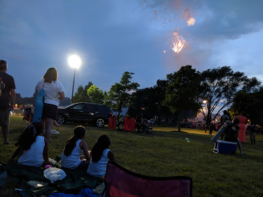 Recreation Center «Fountain View Recreation Center», reviews and photos, 910 N Gary Ave, Carol Stream, IL 60188, USA