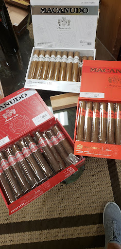 Cigar Shop «West Ash Cigar», reviews and photos, 1890 Sam Rittenberg Blvd #208, Charleston, SC 29407, USA