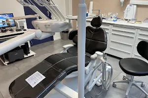 cabinet dentaire roubaix Dr Tajjiou fatiha image
