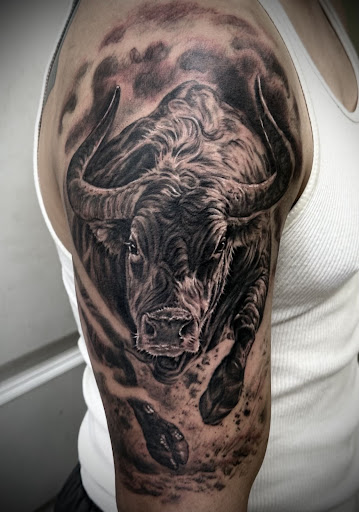 Explore simple man tattoo ideas, creative tattoo ideas in Sunnyvale, available at Da Wei Tattoo Inc