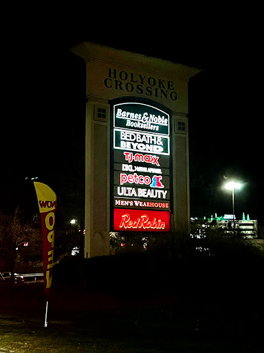 Department Store «T.J. Maxx», reviews and photos, 33 Holyoke St, Holyoke, MA 01040, USA