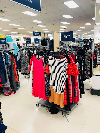 Department Store «Marshalls», reviews and photos, 625 W Edgar Rd, Linden, NJ 07036, USA