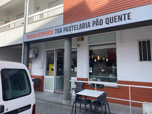 Tua Pastelaria Pão Quente no Mirandela, Bragança
