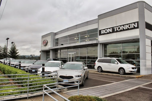 Kia Dealer «Ron Tonkin Kia», reviews and photos, 19335 SE McLoughlin Blvd, Gladstone, OR 97027, USA