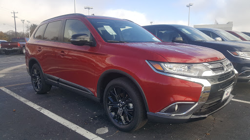 Car Dealer «Lone Star Chrysler Dodge Jeep Ram», reviews and photos, 8811 I-35, San Antonio, TX 78211, USA