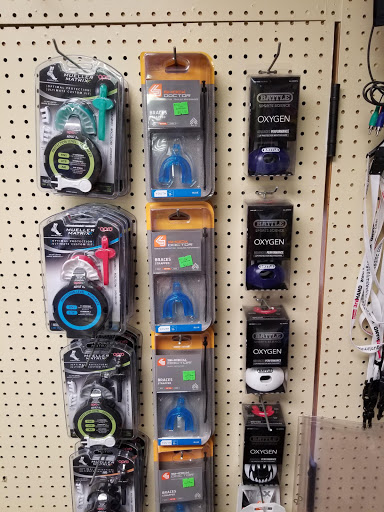 Sporting Goods Store «C&M Sporting Goods», reviews and photos, 158 Westgate Pkwy, Dothan, AL 36303, USA