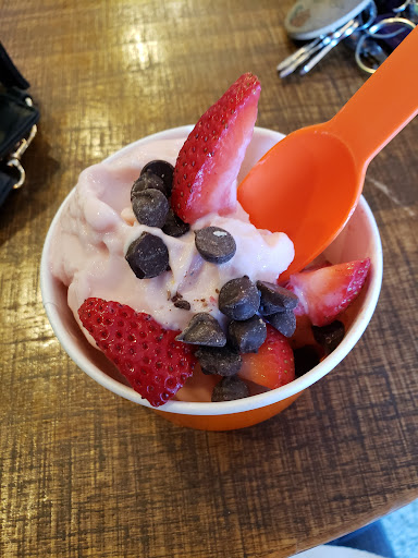 Ice Cream Shop «Swirlz Of Paragould», reviews and photos, W Kingshighway, Paragould, AR 72450, USA