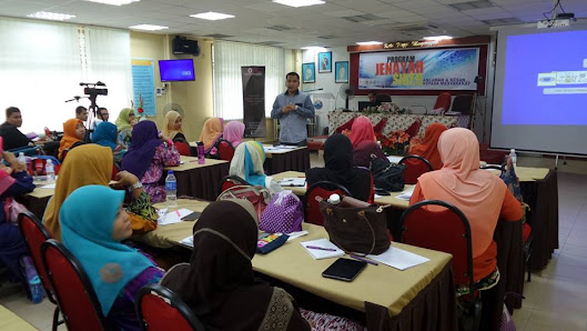 Pejabat Pendidikan Daerah Kota Tinggi Jalan Omar, 81900 Kota Tinggi, Johor Darul Ta'zim, Malaysia