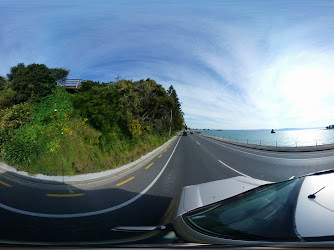 Rocks Road at Tahunanui Beach