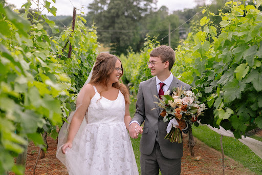 Bridal Shop «White Orchid Bridal», reviews and photos, 165 Dekalb Industrial Way b, Decatur, GA 30030, USA