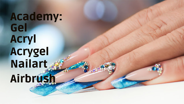 Professional Nails & Beauty - Schönheitssalon