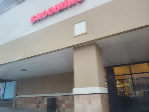 Shopping Mall «Southland Four Seasons Shopping Center», reviews and photos, 600 Clairton Blvd, Pittsburgh, PA 15236, USA