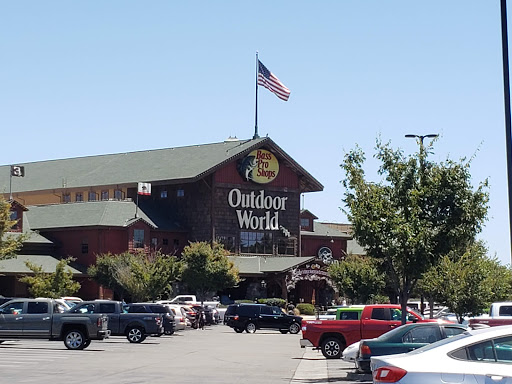 Sporting Goods Store «Bass Pro Shops», reviews and photos, 1356 Bass Pro Dr, Manteca, CA 95337, USA
