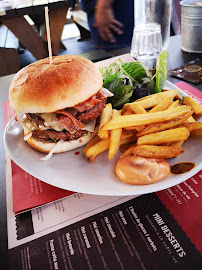 Hamburger du Restaurant de grillades à l'américaine Old Wild West à Lieusaint - n°6