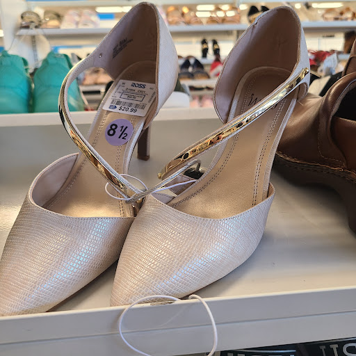 Clothing Store «Ross Dress for Less», reviews and photos, 5635 Woodruff Ave, Lakewood, CA 90713, USA