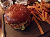 Sandwich au poulet du Restaurant Roger La Grenouille à Paris - n°2