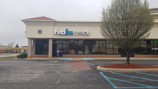 Print Shop «FedEx Office Print & Ship Center», reviews and photos, 25950 N Dixie Hwy #100, Perrysburg, OH 43551, USA