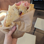 Photo n°2 de l'avis de Elisabetta.i fait le 14/04/2024 à 20:18 sur le  Retrobottega - Cibarie e Mescita à Florence