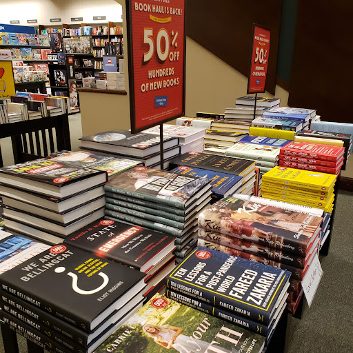 Book Store «Barnes & Noble», reviews and photos, 624 S Green River Rd, Evansville, IN 47715, USA