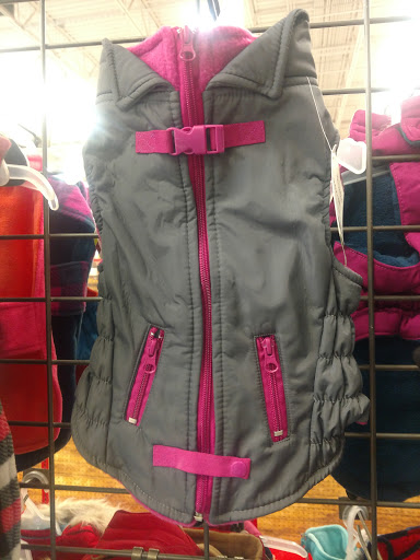 Pet Supply Store «Petco Animal Supplies», reviews and photos, 11639 S Pkwy Plaza Dr, South Jordan, UT 84095, USA