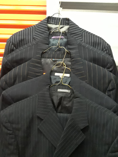 Dry Cleaner «University Dry Cleaners», reviews and photos, 4704 Cass Ave, Detroit, MI 48201, USA