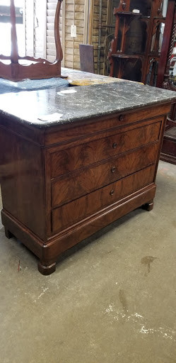 Antique Furniture Store «Lots of Furniture Antiques Warehouse», reviews and photos, 910 N Riverfront Blvd, Dallas, TX 75207, USA