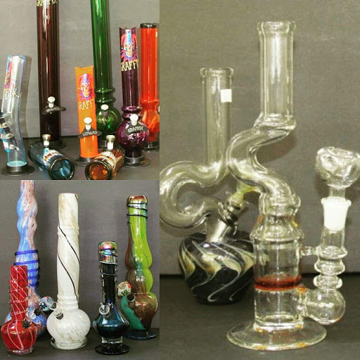 Tobacco Shop «Lightz Up Smoke Shop», reviews and photos, 660 Mantoloking Rd, Brick, NJ 08723, USA