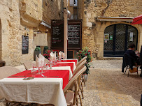 Atmosphère du Restaurant Les Chevaliers de la Tour à Sarlat-la-Canéda - n°18