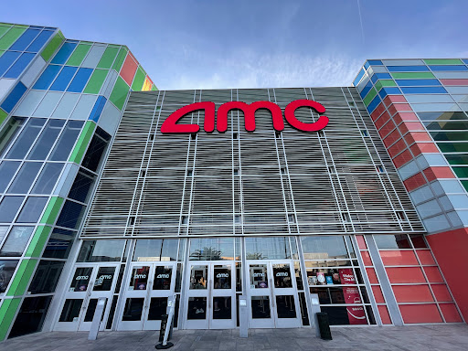 AMC Town Square 18