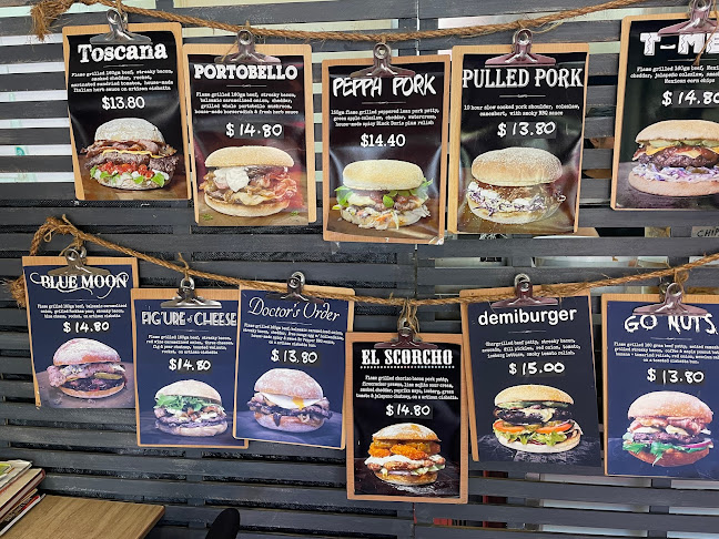 Saltwater Burger Bar - Hamburger