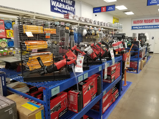 Hardware Store «Harbor Freight Tools», reviews and photos, 1860E. E Warner Rd #103, Tempe, AZ 85284, USA