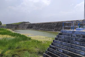 Nallathangal Dam image