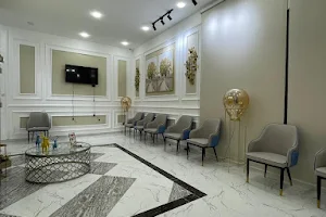 Cady Royal Clinic for Dermatology & Laser image
