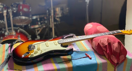 Reparación de guitarras DRAGMA