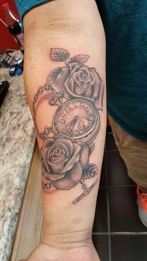 Explore around the knee tattoo ideas, creative tattoo ideas in Lake Elsinore, available at Ink Sanity
