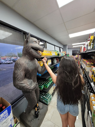 Wine Store «Hyde Park Wine & Spirits», reviews and photos, 2719 Madison Rd, Cincinnati, OH 45209, USA