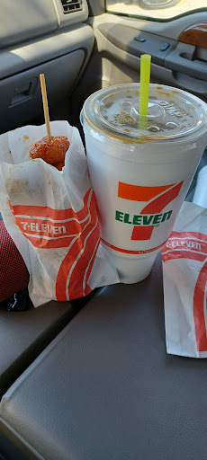 Convenience Store «7-Eleven», reviews and photos, 1290 E Lake Rd S, Tarpon Springs, FL 34688, USA