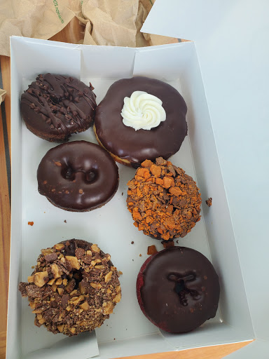 Donut Shop «Jupiter Donut Factory», reviews and photos, 141 Center St, Jupiter, FL 33458, USA