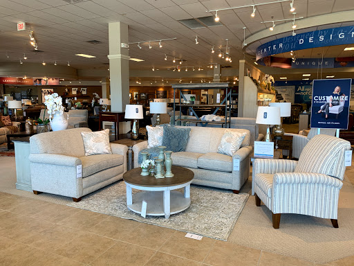Furniture Store «La-Z-Boy Furniture Galleries», reviews and photos, 4087 Richmond Rd, Beachwood, OH 44122, USA