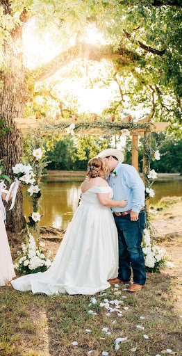 Florist «Blossom Flower Shop», reviews and photos, 906 N Frazier St, Conroe, TX 77301, USA