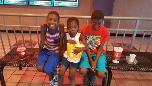 Movie Theater «Regal Cinemas Peoples Plaza 17», reviews and photos, 1100 Peoples Plaza, Newark, DE 19702, USA