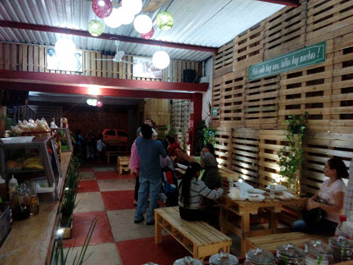 Gusgueras Las Tarimas- tienda comestibles y bebidas