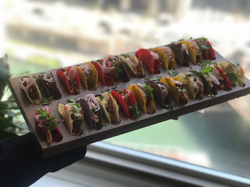 Caterer «Amazing Edibles Catering», reviews and photos, 2419 W 14th St c, Chicago, IL 60608, USA